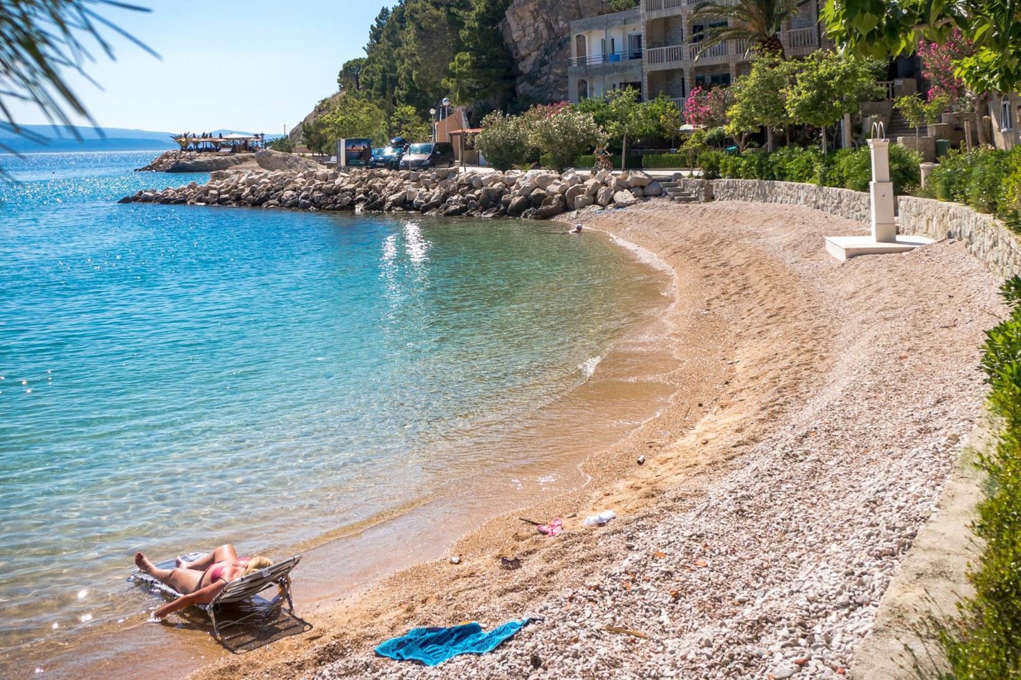Apartments And Rooms By The Sea Brela, Makarska - 13118 מראה חיצוני תמונה