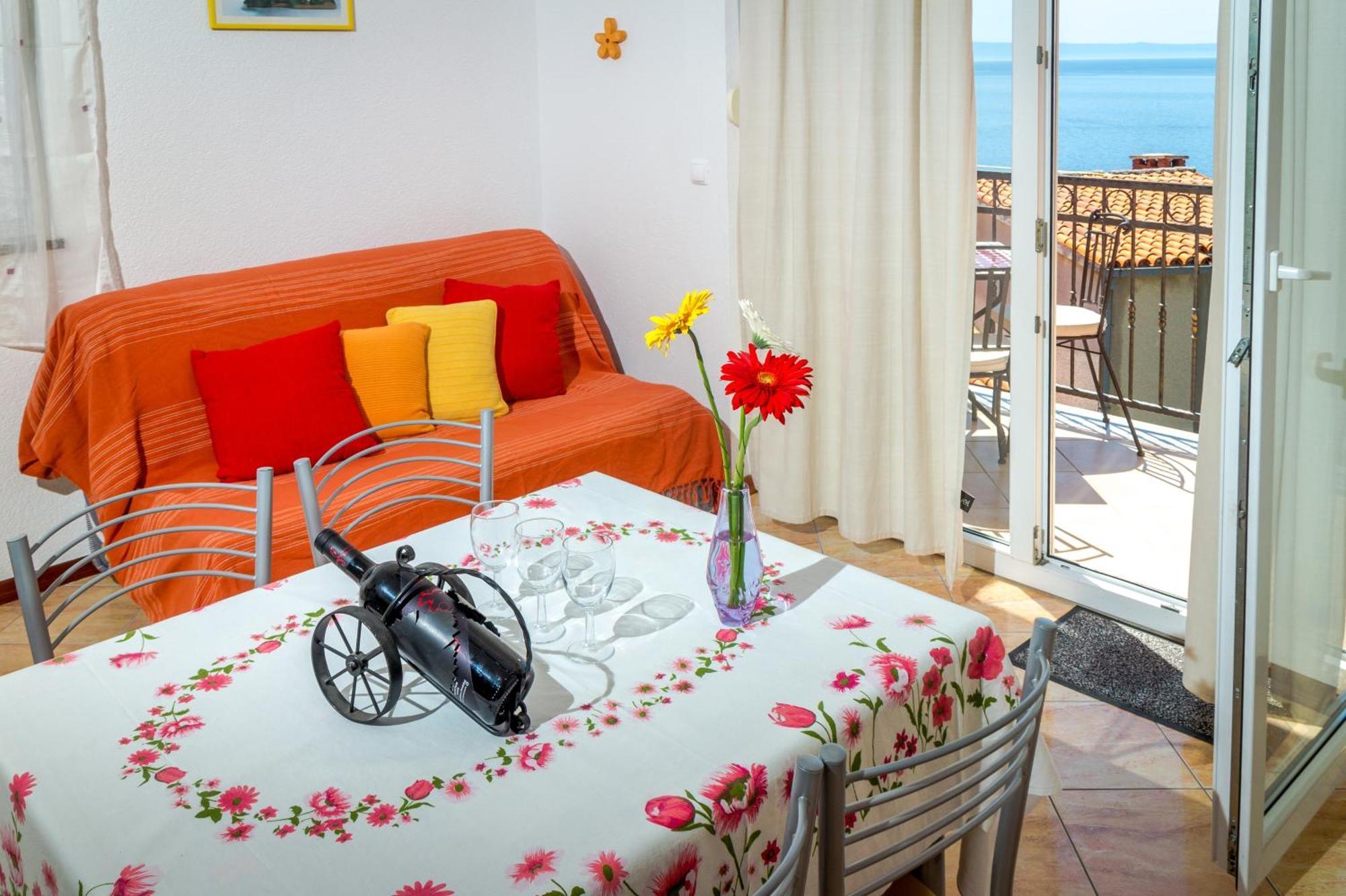Apartments And Rooms By The Sea Brela, Makarska - 13118 חדר תמונה